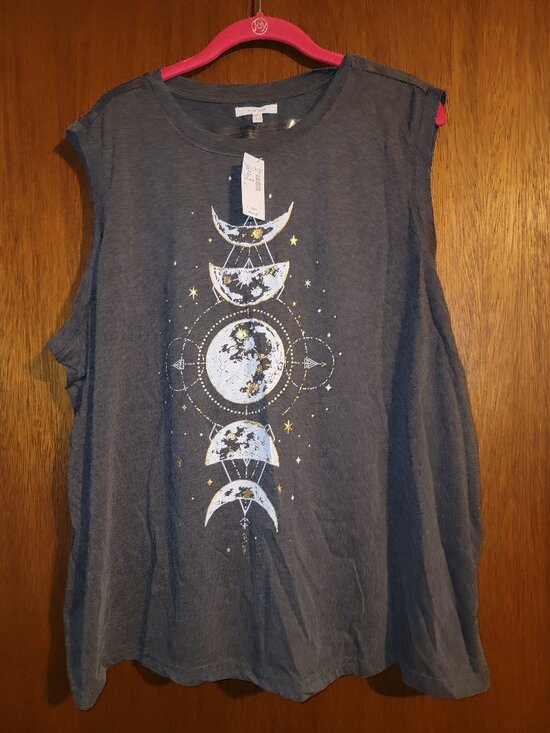 Maurices Tops - Maurices Plus Size Celestial Graphic Tank Top 2x Black Metallic Gold Moon Phase